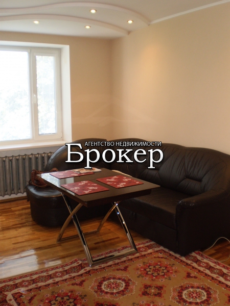 продажа 3-комнатной квартиры на 4 этаже 5-этажного кирпичного дома по ул. Гуржие