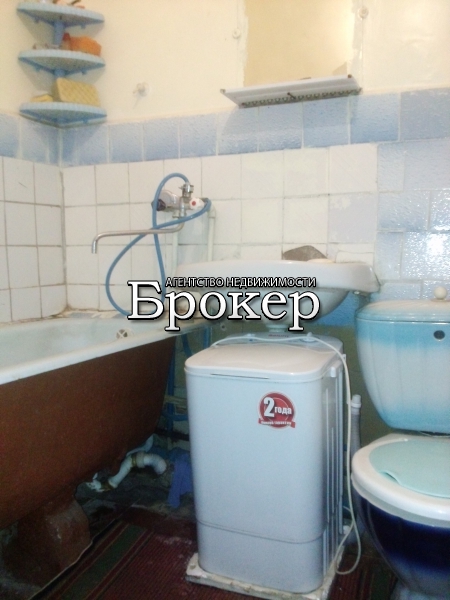 продажа 1-комнатной квартиры на 2 этаже 2-этажного кирпичного дома по ул. Чернов