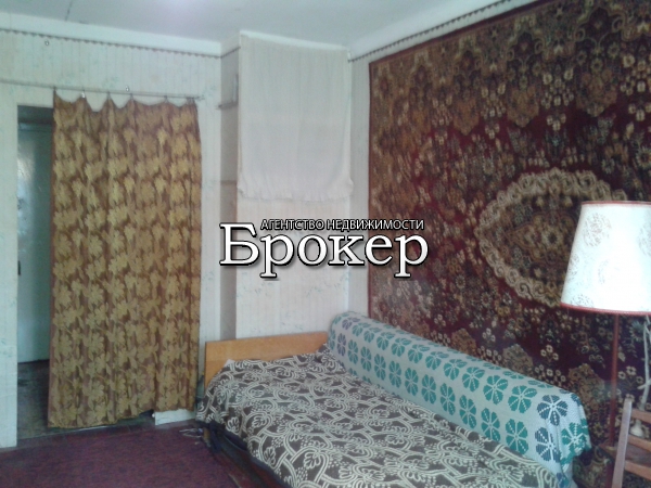 продажа 2 комнат в общежитии на 3 этаже 5-этажного кирпичного дома по ул. Одесск