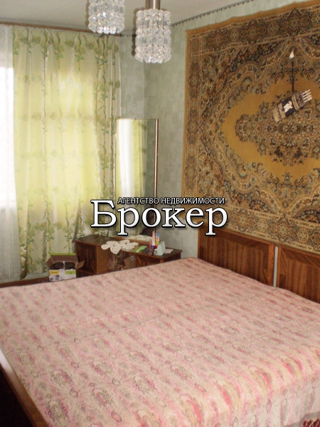 Продается 3-комнатная квартира, грузпорт, ул. Чехова, 5/5/П, 21000у.е.